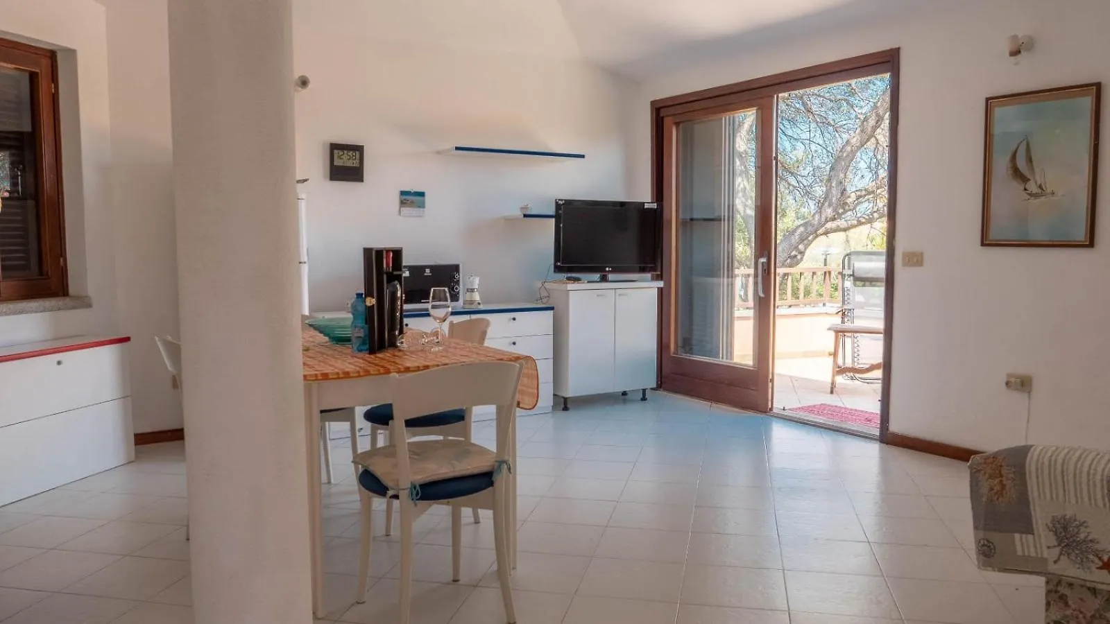 Holiday home Trilocale A San Teodoro 700 Mt Dalla Cinta Italy